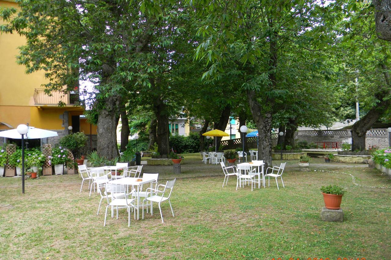 Albergo Ristorante Ragno D'Oro Пьянкастаньяйо Экстерьер фото